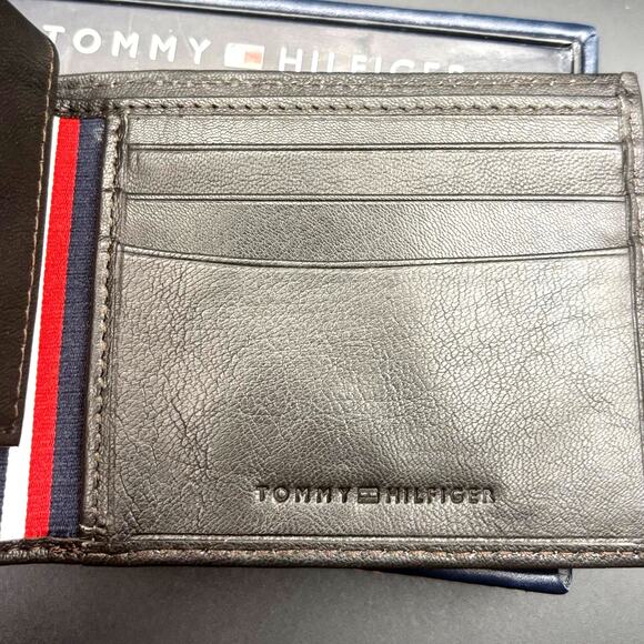 Tommy Hilfiger Mens Genuine Leather Bifold Wallet 31HP220118 with ID Window NIB - Picture 7 of 16